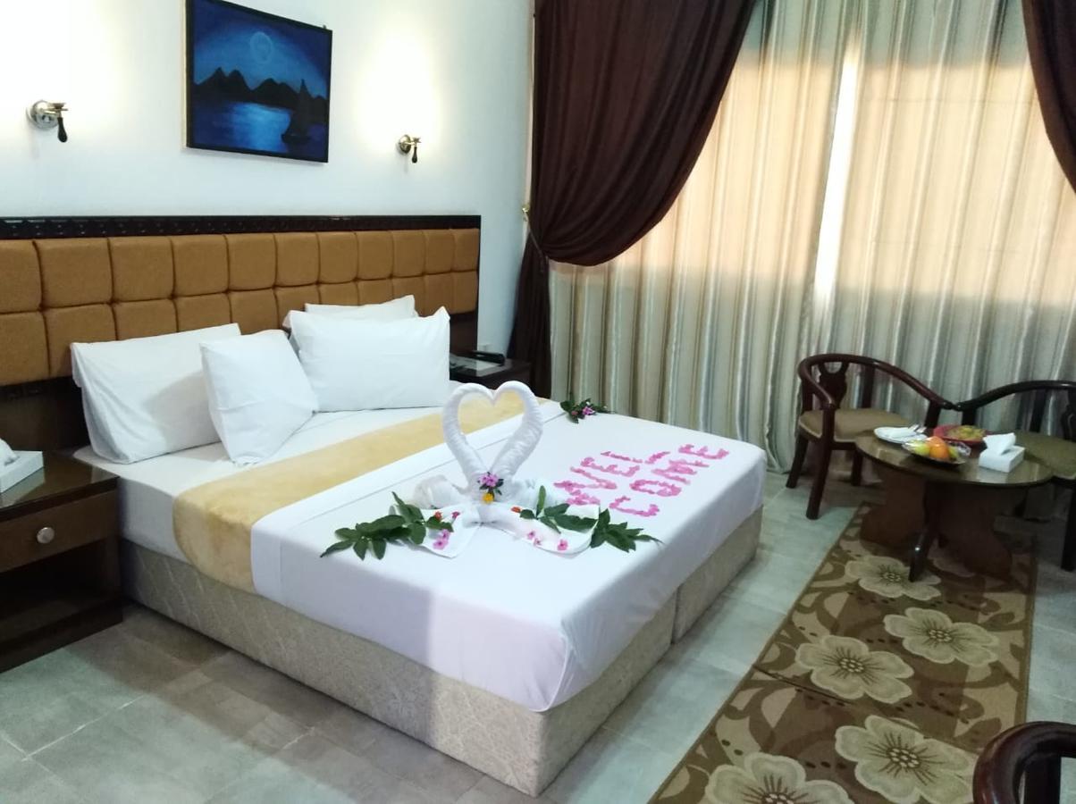 Dolphin Hotel El Qoseir Экстерьер фото
